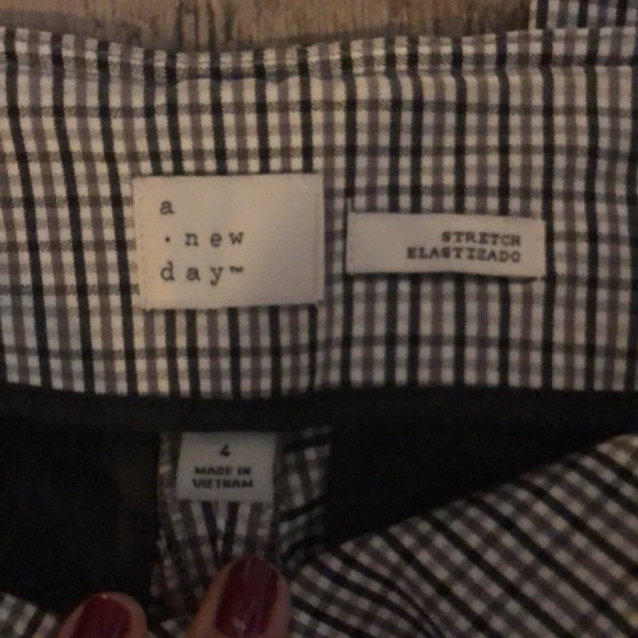 A new day high waste pants - plaid print - Picture 2 of 3